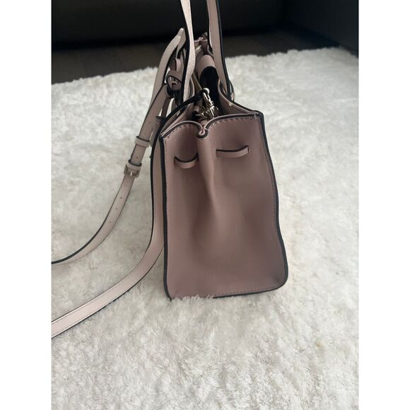 Guess 1981 Blush Pink Tassel Bow Top Handle Crossbody Leather Structured Bag - Picture 6 of 9